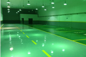 環(huán)氧地坪漆施工時(shí)為什么有刺鼻的氣味？有毒嗎？