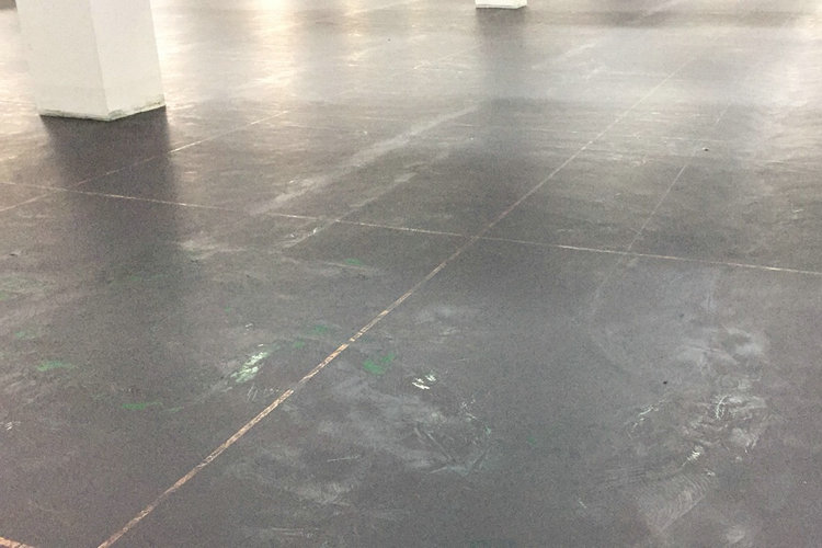 防靜電地坪漆,福州防靜電地坪工程_防靜電地坪漆廠家滄晟:靜電對人體的危險有哪些？